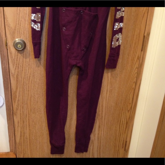 Rare VS Pink Bling Sequin Holiday Onsie Naughty - Picture 9 of 16